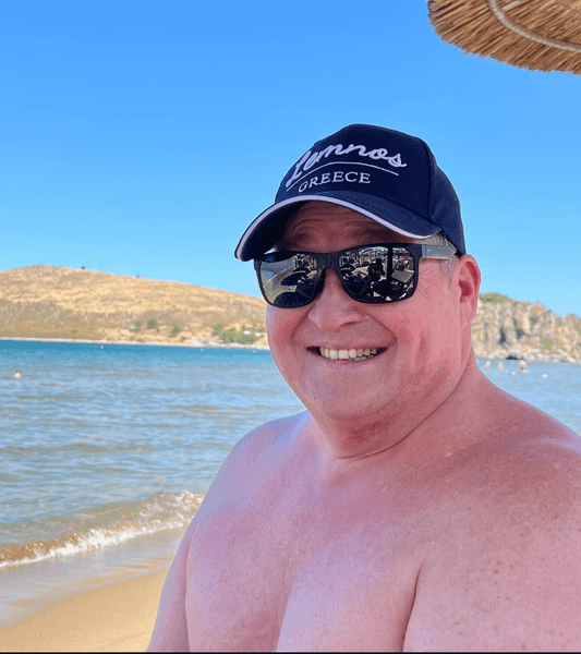 Житель Норвегии, который на короткое время поверил, что выиграл крупную сумму в лотерею Оле Фредрик Свеен из Норвегии на несколько часов поверил, что стал миллионером